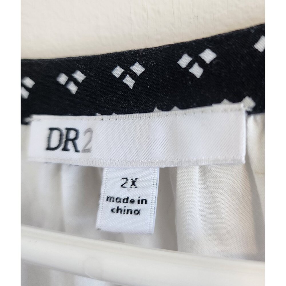 DR2 Daniel Rainn Women's Size 2X White And Black Floral Peasant Boho Blouse - Picture 2 of 6